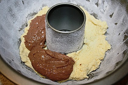 Quark - Bananen - Marmor - Gugelhupf 32
