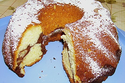 Quark - Bananen - Marmor - Gugelhupf 1