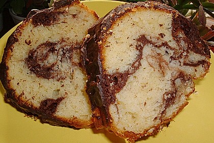 Quark - Bananen - Marmor - Gugelhupf 3