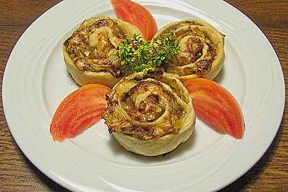 Zwiebel - Apfel Schnecken