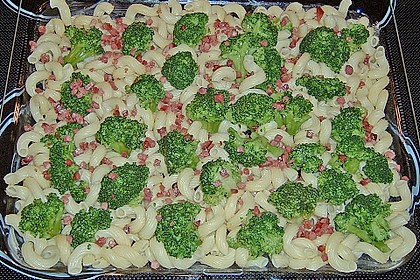 Brokkoli-Nudelauflauf 25