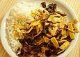 Geschmorte schwarze Pilze und Bambussprossen nach Peking - Art