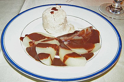 Zimtparfait mit Lebkuchensauce und Birnenfächer 4