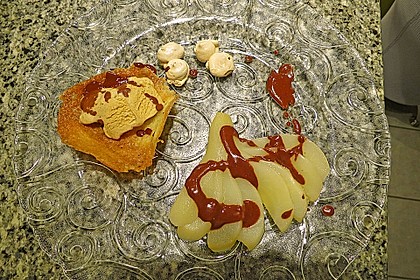 Zimtparfait mit Lebkuchensauce und Birnenfächer 2