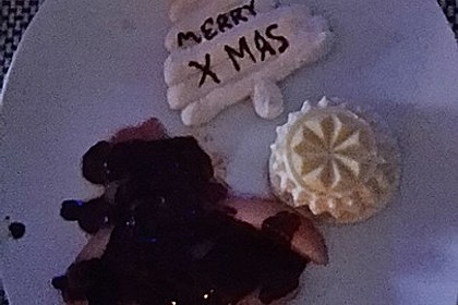 Zimtparfait mit Lebkuchensauce und Birnenfächer 7