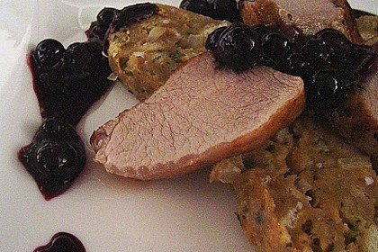 Rehfilet in Vanille - Blume und Blaubeersauce mit Pfifferlingskn&ouml;del 11