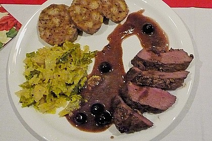 Rehfilet in Vanille - Blume und Blaubeersauce mit Pfifferlingskn&ouml;del 13