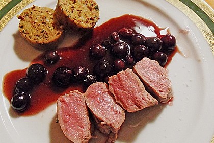 Rehfilet in Vanille - Blume und Blaubeersauce mit Pfifferlingskn&ouml;del 18