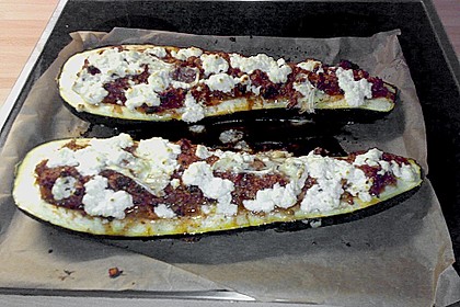 Gefüllte Zucchini 77