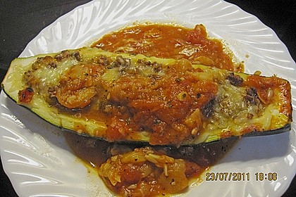 Gefüllte Zucchini 82