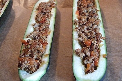 Gefüllte Zucchini 76