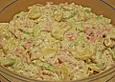 Kartoffelsalat mit Gurkenscheiben