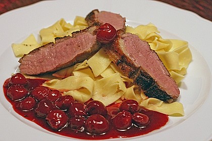 Entenbrust in Rotwein - Kirschso&szlig;e 1
