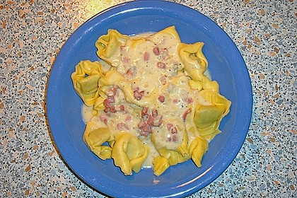 Tortellini in Gorgonzolasauce 4
