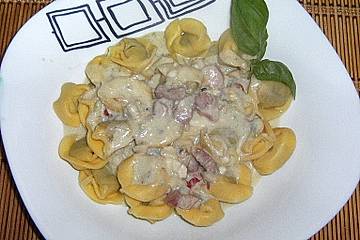 Tortellini in Gorgonzolasauce