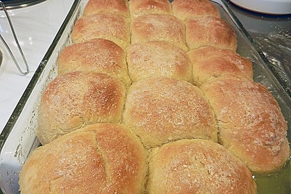 Hefeteig der immer gelingt, hier als Rohrnudeln oder Fr&uuml;chte - Guglhupf 19