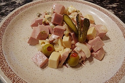 K&auml;se - Wurst - Salat Schweizer Art 2