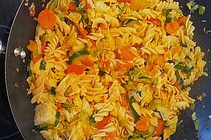 Bunte Gemüse - Nudel - Pfanne 5