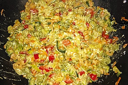 Bunte Gemüse - Nudel - Pfanne 10