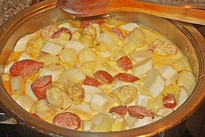 Spargel-Suppentopf mit Mettwurst 1