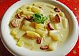 Spargel - Suppen - Topf mit Mettwurst