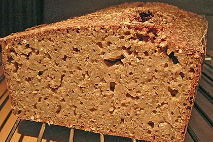 Vollkornbrot mit Sauerteig