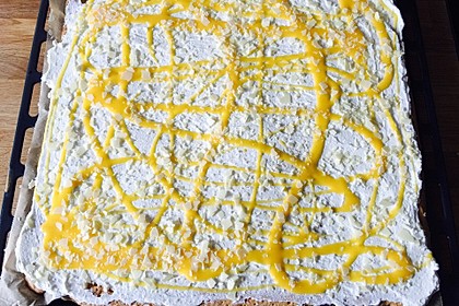 Kirsch - Eierlikör - Blechkuchen mit Schmand - Sahne 38
