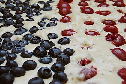 Kirsch - Eierlikör - Blechkuchen mit Schmand - Sahne 72