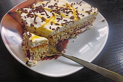 Kirsch - Eierlikör - Blechkuchen mit Schmand - Sahne 29