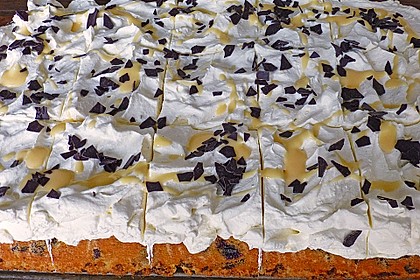 Kirsch - Eierlikör - Blechkuchen mit Schmand - Sahne 8