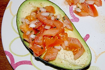 Gef&uuml;llte Avocado mit Oliven&ouml;l 6
