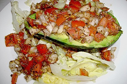 Gef&uuml;llte Avocado mit Oliven&ouml;l 7