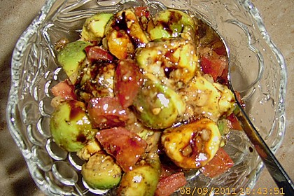 Gef&uuml;llte Avocado mit Oliven&ouml;l 13