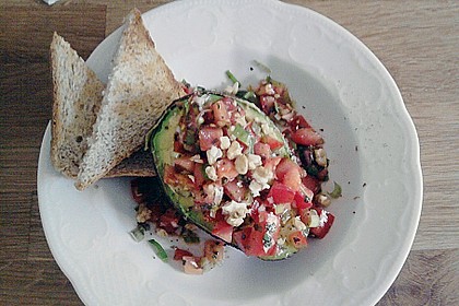 Gef&uuml;llte Avocado mit Oliven&ouml;l 17