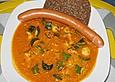 Schnelle Gorgonzola - Tomatensuppe mit Zucchinicroutons