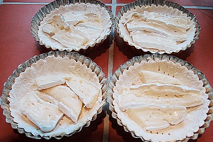 Quiches mit Camembert und Feigensenf