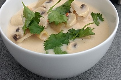 Tom Kha Gai - die berühmte Hühnersuppe mit Kokosmilch und Galgant 13