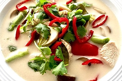 Tom Kha Gai - die berühmte Hühnersuppe mit Kokosmilch und Galgant 3