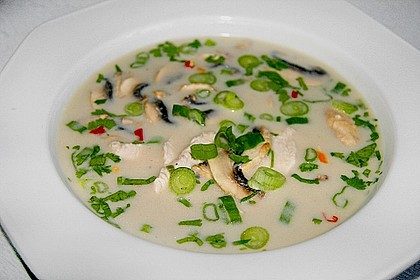 Tom Kha Gai - die berühmte Hühnersuppe mit Kokosmilch und Galgant 10