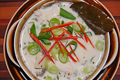 Tom Kha Gai - die berühmte Hühnersuppe mit Kokosmilch und Galgant 9