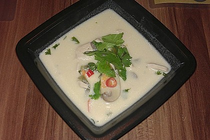 Tom Kha Gai - die berühmte Hühnersuppe mit Kokosmilch und Galgant 36