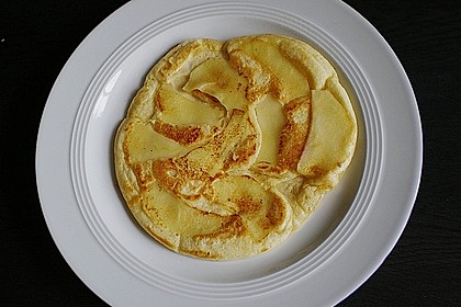 Himmlisch zarte Apfelpfannkuchen 4