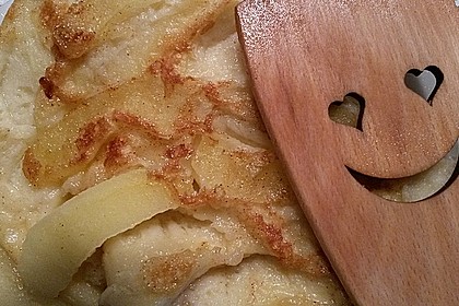 Himmlisch zarte Apfelpfannkuchen 7