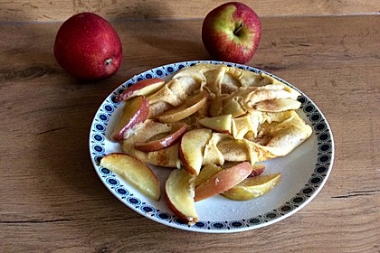 Himmlisch zarte Apfelpfannkuchen 18