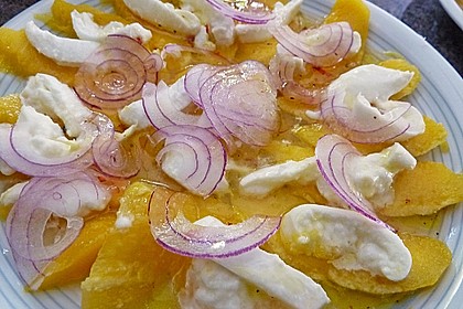 Büffelmozzarella mit Mangoscheiben und fruchtigem Dressing 22