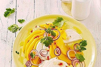 Büffelmozzarella mit Mangoscheiben und fruchtigem Dressing 3