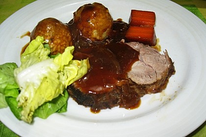 Schweinebraten mit Möhrengemüse