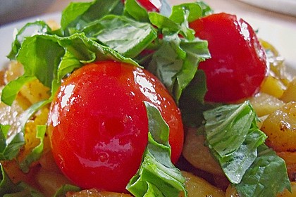 Kartoffelsalat mit Rucola, Feta und Kirschtomaten 2
