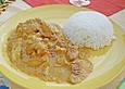 Curryh&uuml;hnchen mit Fr&uuml;chten aus dem Wok