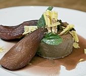 Pralinenparfait mit eingelegten Gew&uuml;rzbirnen (Bild)